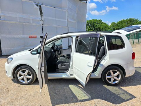 Volkswagen Touran Mpv Silver #21
