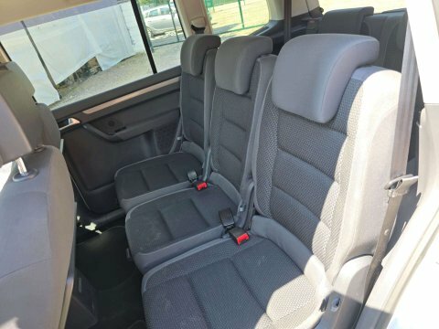 Volkswagen Touran Mpv Silver #32