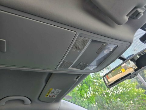 Volkswagen Touran Mpv Silver #43