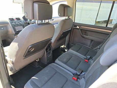 Volkswagen Touran Mpv Silver #77