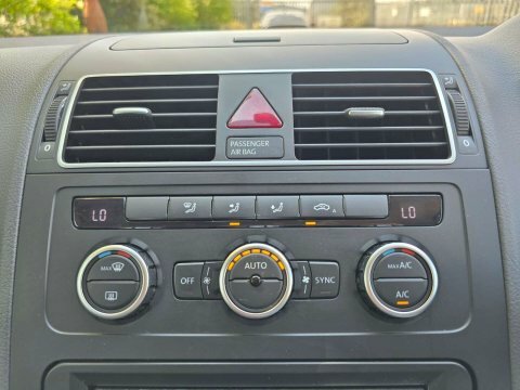 Volkswagen Touran Mpv Silver #44