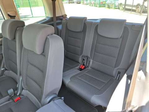 Volkswagen Touran Mpv Silver #35