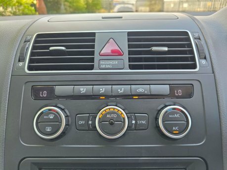 Volkswagen Touran Mpv Silver #90