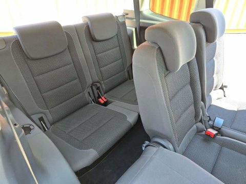Volkswagen Touran Mpv Silver #28
