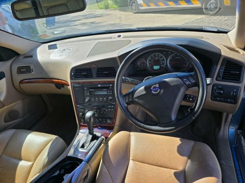 Volvo S60 Green #11