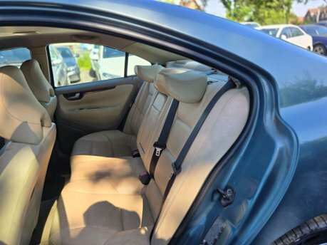 Volvo S60 Green #38