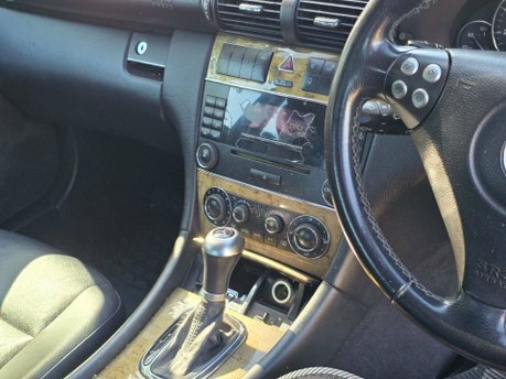 Mercedes-Benz C Class Saloon 1.8 C180 Kompressor Avantgarde Se 2006 Blue #43