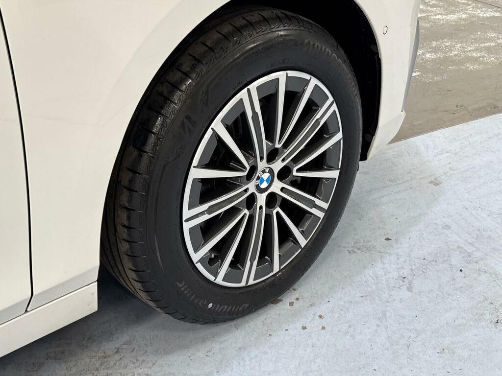 BMW 2 Series 220I Mht Luxury Dct YC25OTZ White #4