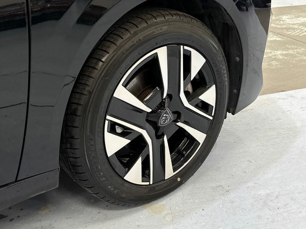 Peugeot 208 1.2 Puretech 100 Allure FH74TVZ Black #4