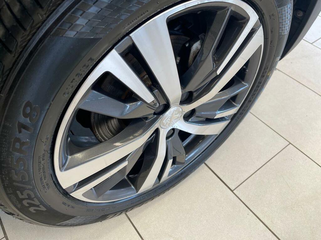 Peugeot 3008 1.2 Puretech Allure Premium Black #4