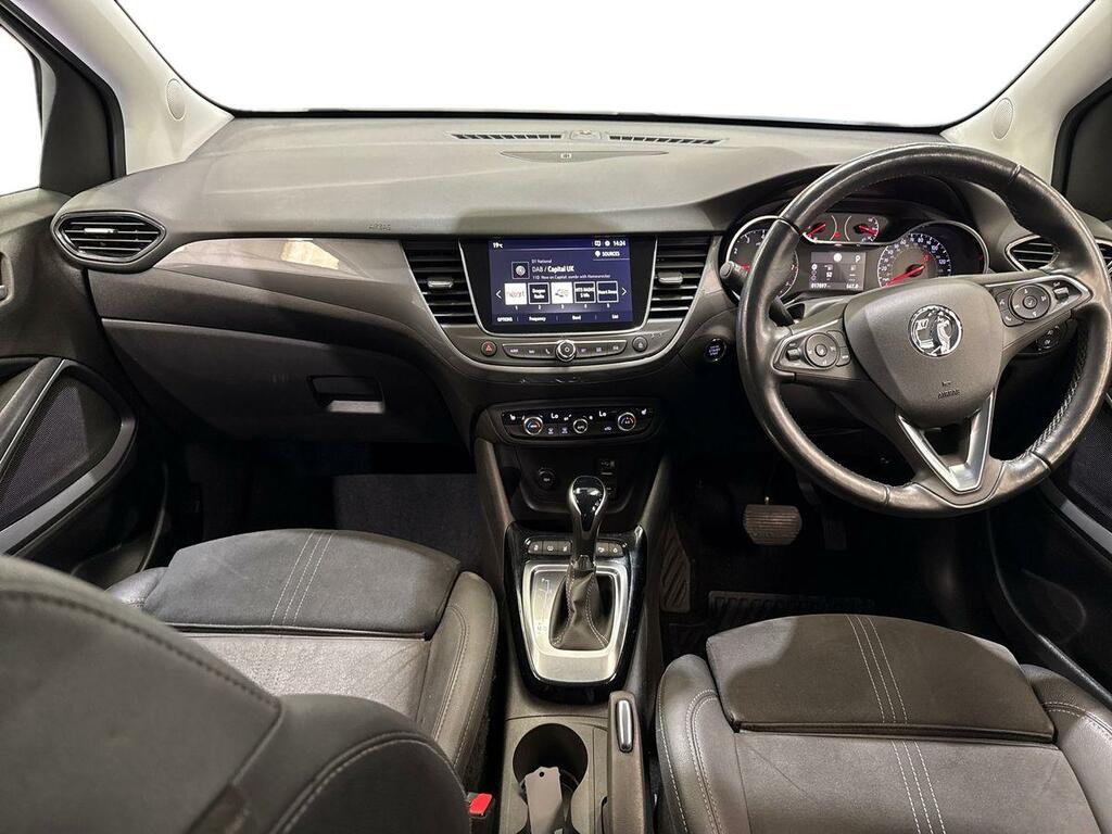 Vauxhall Crossland Ultimate White #10