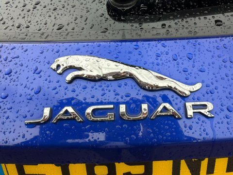 Jaguar E-Pace 2.0D R-dynamic 2Wd Black #50