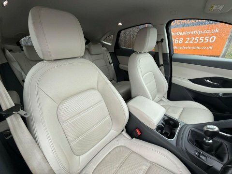 Jaguar E-Pace 2.0D R-dynamic 2Wd Black #35
