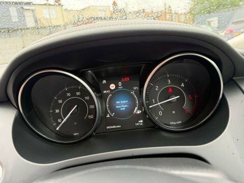 Jaguar E-Pace 2.0D R-dynamic 2Wd Black #69