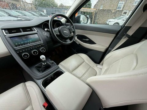 Jaguar E-Pace 2.0D R-dynamic 2Wd Black #17
