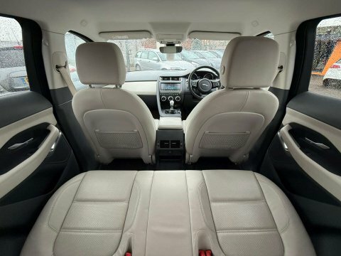 Jaguar E-Pace 2.0D R-dynamic 2Wd Black #56