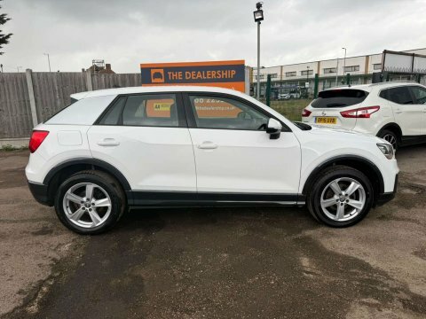 Audi Q2 Tdi Sport Blue #8