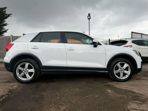 Audi Q2 Tdi Sport Blue #11