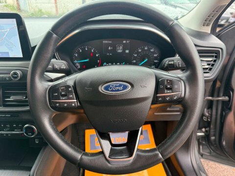 Ford Focus Active X Vignale 1.0125Ps Black #24