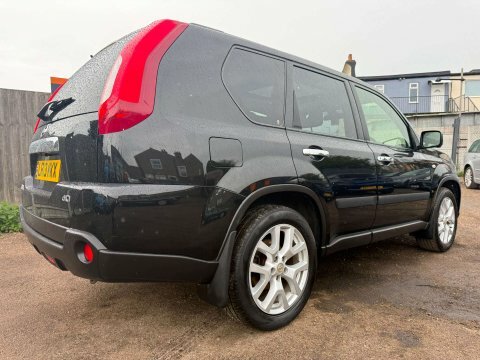 Nissan X-Trail Tekna Beige #39
