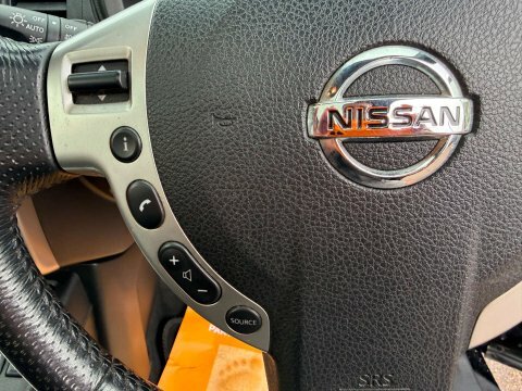 Nissan X-Trail Tekna Beige #71