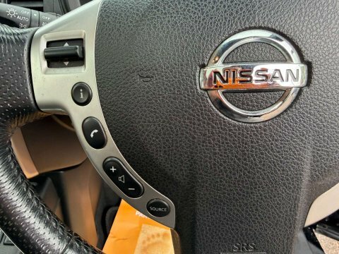 Nissan X-Trail Tekna Beige #42