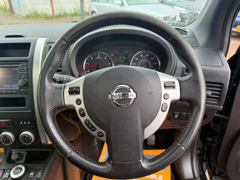 Nissan X-Trail Tekna Beige #65