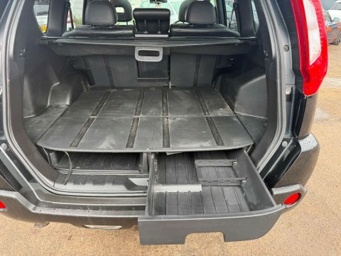 Nissan X-Trail Tekna Beige #53