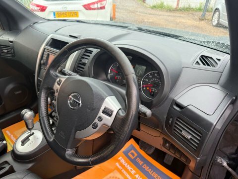 Nissan X-Trail Tekna Beige #62