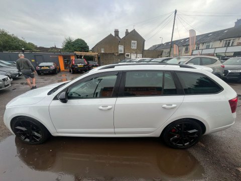 Skoda Octavia Vrs White #11