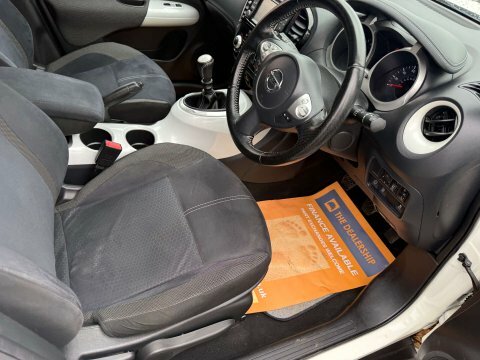Nissan Juke Acenta Xtronic Red #25