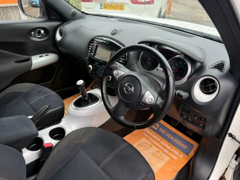 Nissan Juke Acenta Xtronic Red #20