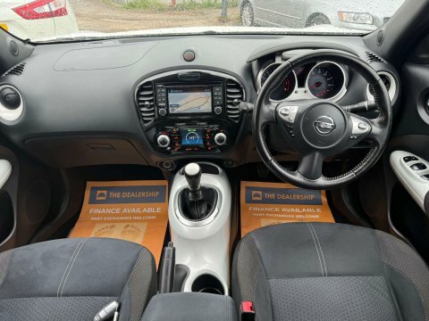 Nissan Juke Acenta Xtronic Red #22