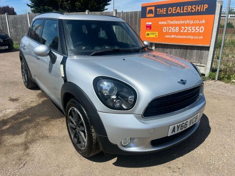 Mini Countryman 2.0 Cooper D All4 110 Bhp White #3