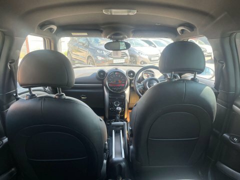 Mini Countryman 2.0 Cooper D All4 110 Bhp White #20