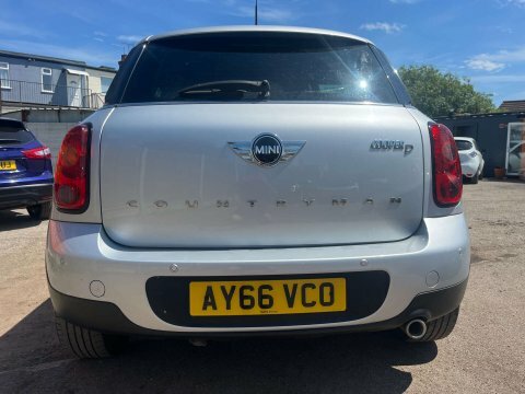 Mini Countryman 2.0 Cooper D All4 110 Bhp White #10