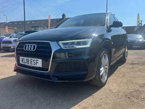 Audi Q3 1.4 Q3 S Black #4