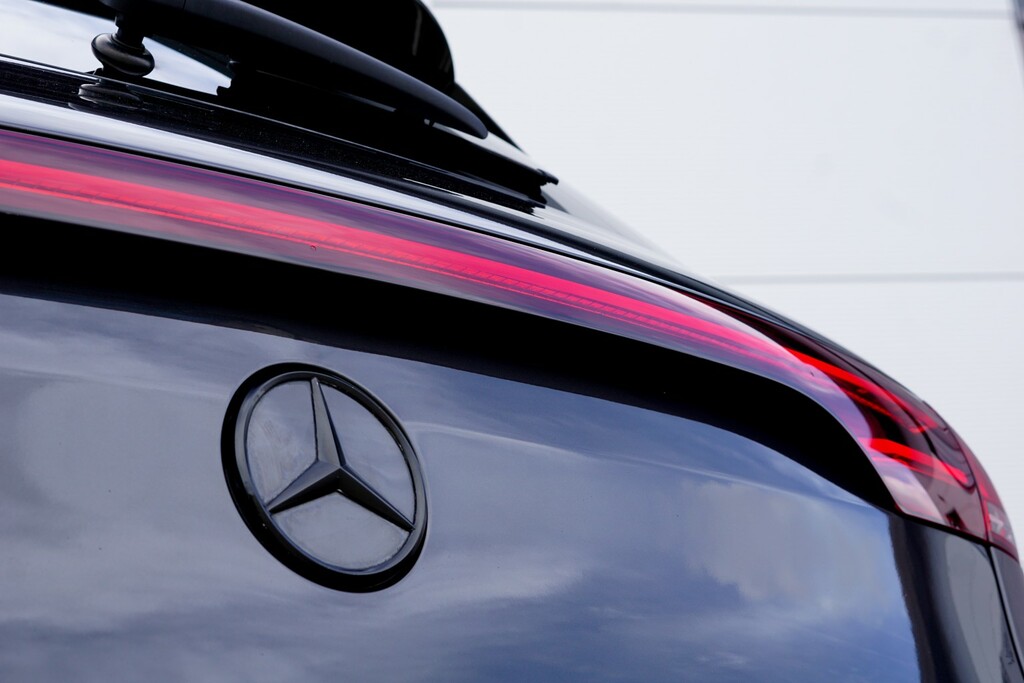 Mercedes-Benz EQC Eqc 400 Amg Line Premium 4Matic Grey #19