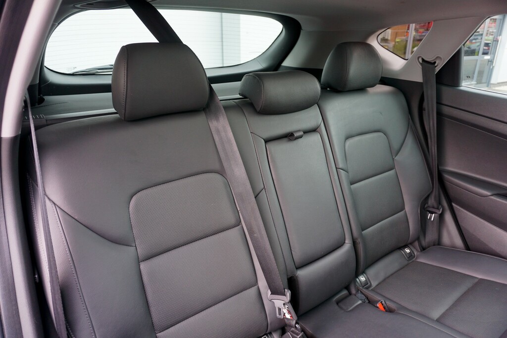 Hyundai Tucson Se Nav White #36