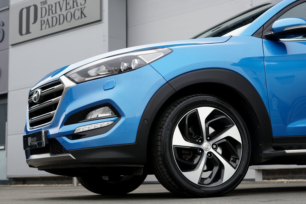 Hyundai Tucson Se Nav White #15