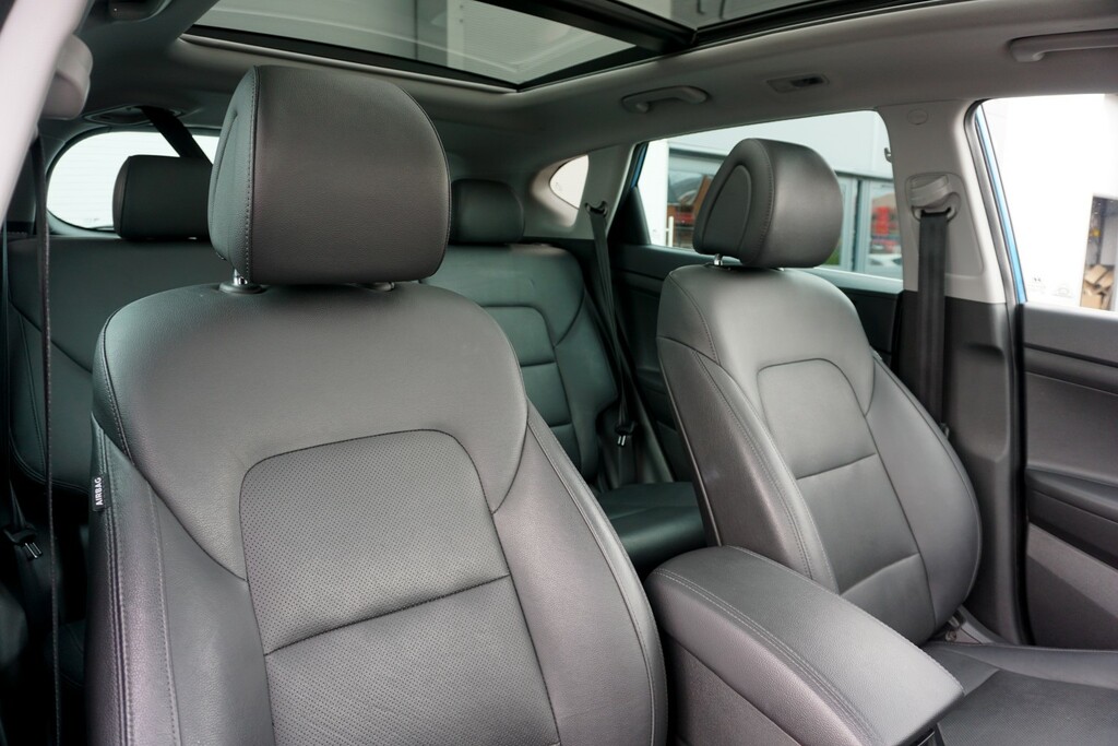 Hyundai Tucson Se Nav White #78