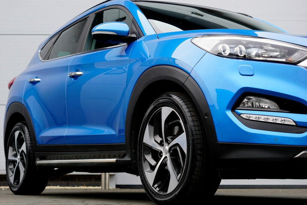 Hyundai Tucson Se Nav White #9