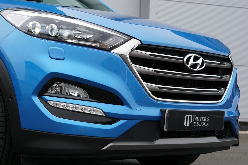 Hyundai Tucson Se Nav White #8