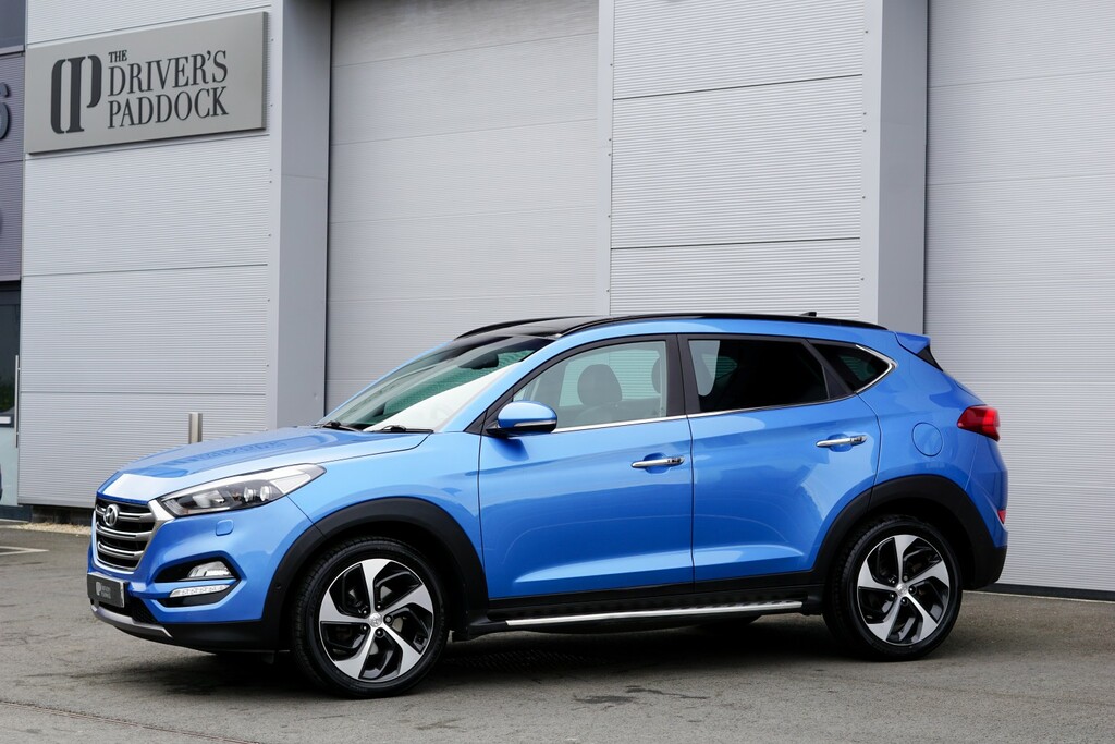 Hyundai Tucson Se Nav White #55