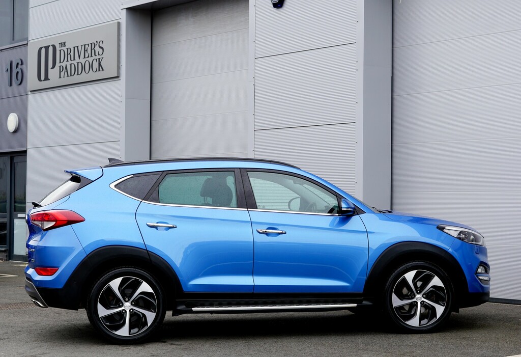 Hyundai Tucson Se Nav White #66