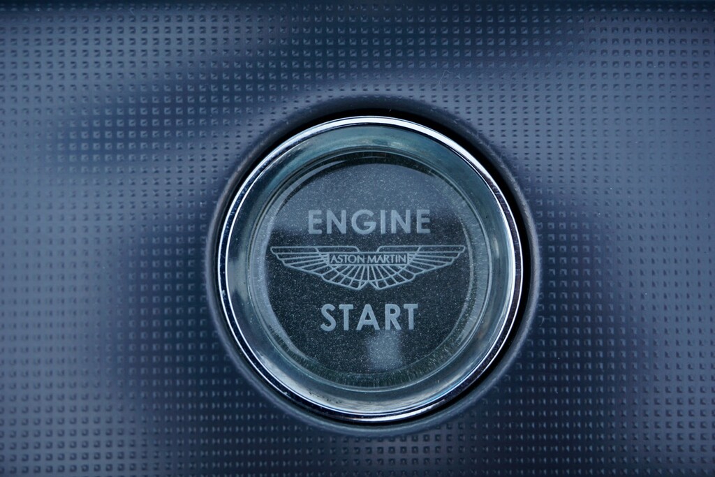 Aston Martin Vantage 4.3 V8 Sportshift Euro 4 U4809 Silver #45