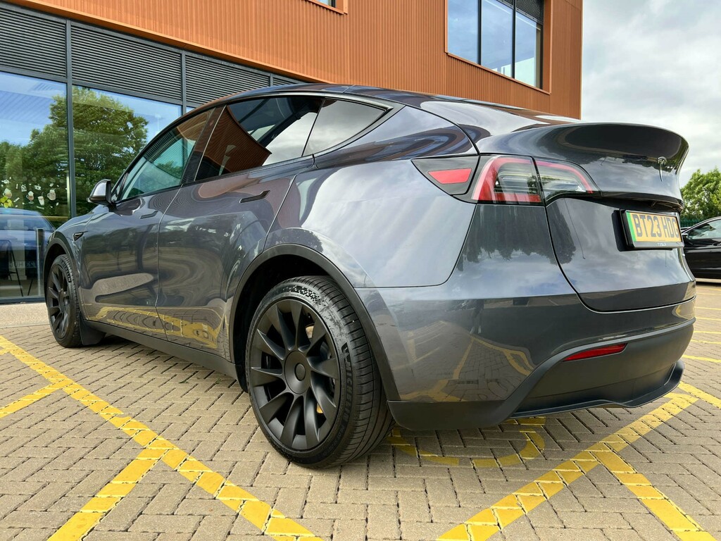 Tesla Model Y Long Range Awd 4Wd