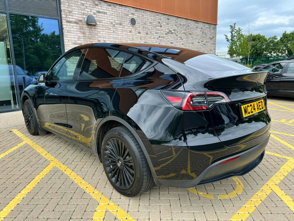 Tesla Model Y Long Range Awd 4Wd