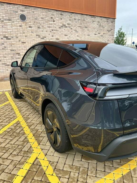 Tesla Model Y Suv Long Range Rwd 202574 Blue #10
