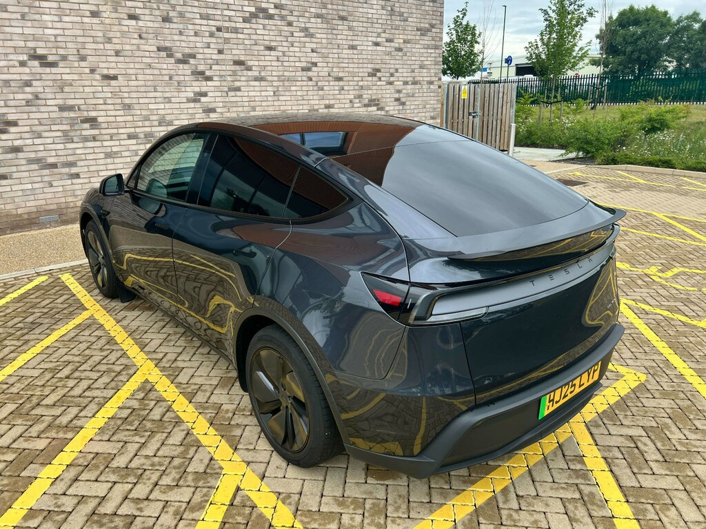 Tesla Model Y Long Range Awd 4Wd 